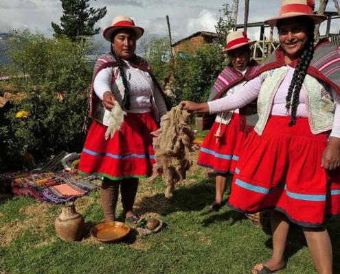 In der Misminay Community In der Misminay Community
