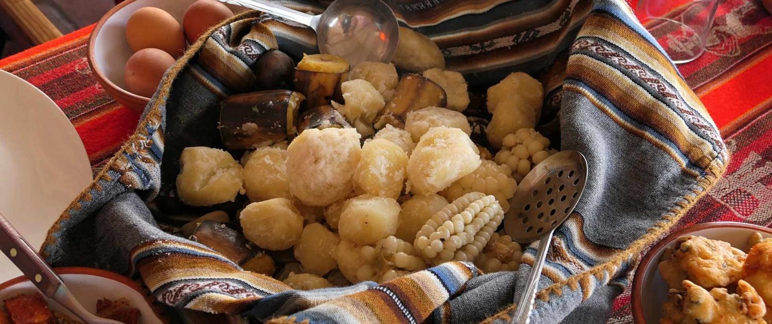 Apthapi, ein typisches Gericht in Bolivien Apthapi, ein typisches Gericht in Bolivien