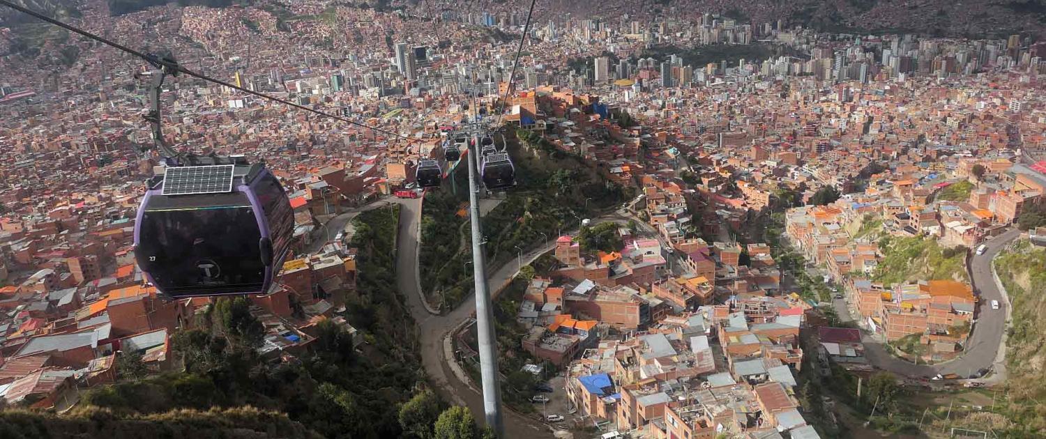 Seilbahn Mi Teleferica zwischen El Alto und La Paz Seilbahn Mi Teleferica zwischen El Alto und La Paz