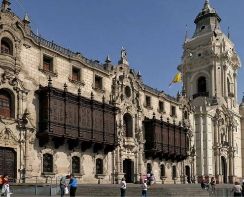 Palast des Erzbichofs und Kathedrale in Lima Palast des Erzbichofs und Kathedrale in Lima